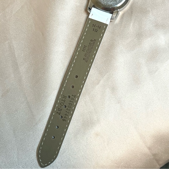 Tissot Classic Dream Lady Mother of Pearl Dial Watch Stainless Steel - Picture 6 of 7